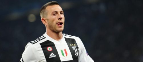 Calciomercato Juventus, possibile scambio Bernardeschi-Pellegrini