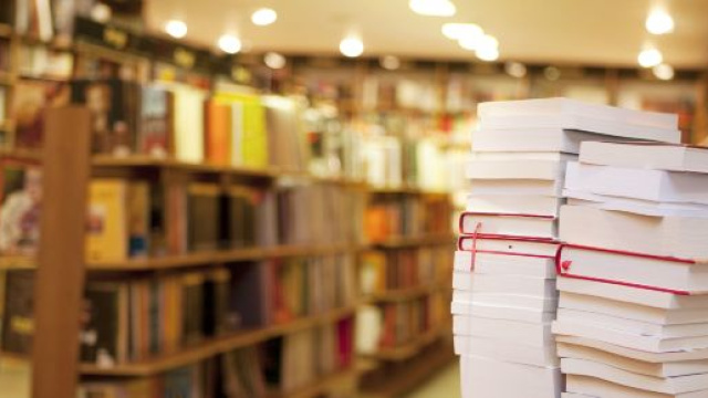 Torino, chiude la storica libreria Paravia.