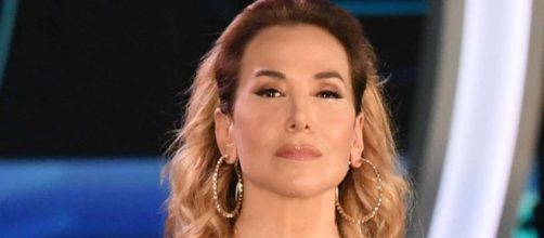 Barbara D'Urso: 'Luigi Favoloso si è fatto vivo e sta bene, è all'estero e smentisce Nina Moric'.