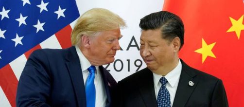 EUA: Trump anuncia fechamento de 'fase 1' do acordo comercial com a China. (Arquivo Blasting News)