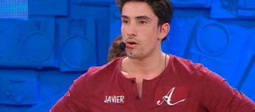 Amici 19, il ballerino Javier contro il programma: 'Una scuoletta, non vale niente'.