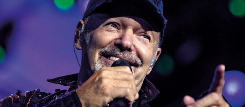 Vasco Rossi premiato per il Rockol Awards 2019.