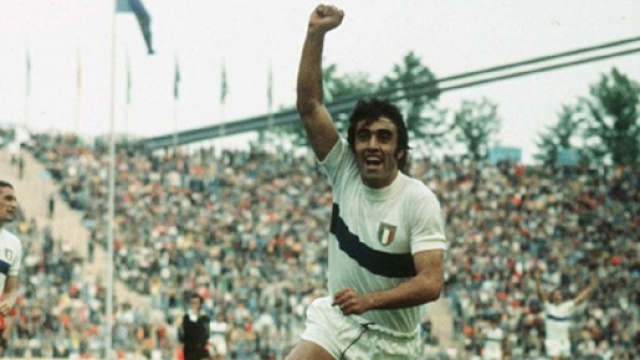 L'esultanza di Pietro Anastasi con la maglia della nazionale dopo il gol contro Haiti ai Mondiali del 1974.