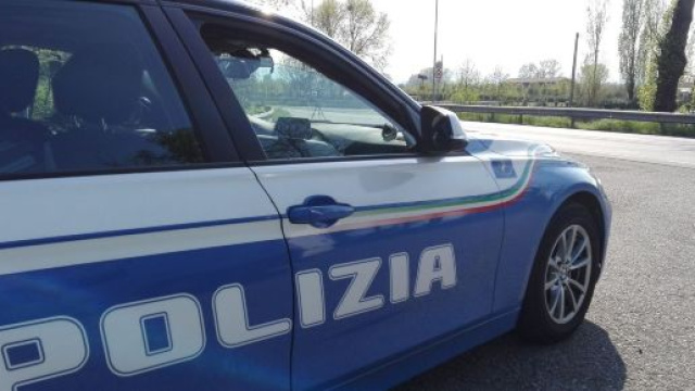 Milano: tenta di rapire la figlia, arrestata