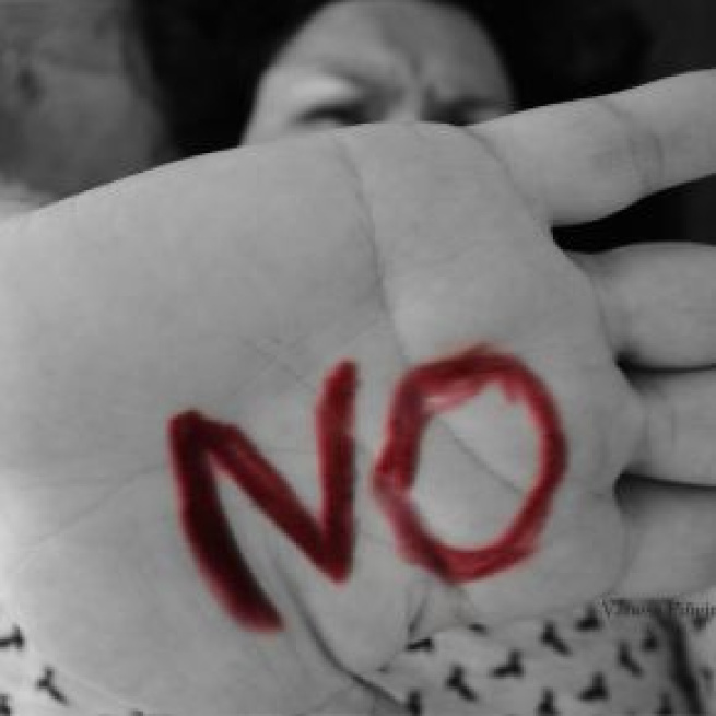 no-violacion-manada-1 - La Orquídea Dichosa - laorquideadichosa.com