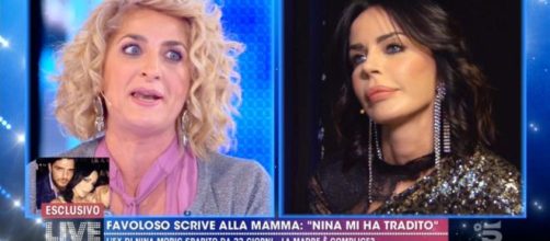 Live - Non è La d'Urso, acceso confronto tra la madre di Luigi Favoloso e Nina Moric.