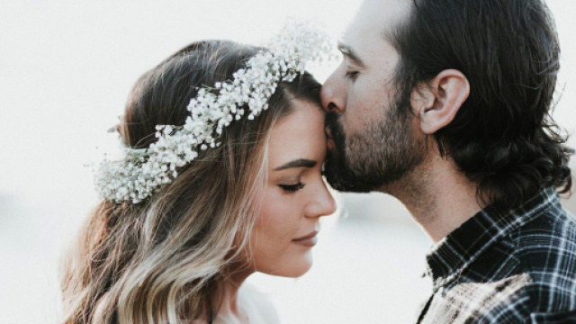 Predizioni zodiacali giovedì 23 gennaio: novità in amore per i Gemelli, Leone sotto stress
