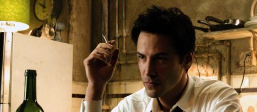 Keanu Reeves pode estar perto de voltar a interpretar John Constantine. (Arquivo Blasting News)