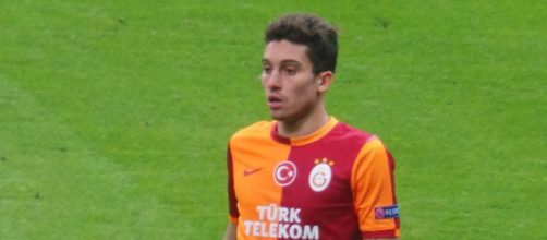 Alex Telles, nella foto con la maglia del Galatasaray.