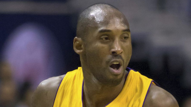 Kobe Bryant d&eacute;c&egrave;de dans un accident d'h&eacute;licopt&egrave;re. Credit: Flickr/Alexandra Walt