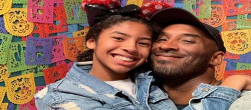 Kobe Bryant e sua filha Ginna morreram em um acidente aéreo. (Arquivo Blasting News)
