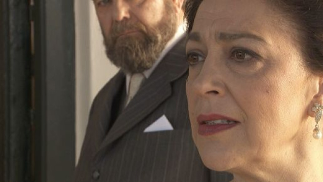 Anticipazioni Il Segreto del 28 gennaio, Dori comincia a delirare durante la terapia.