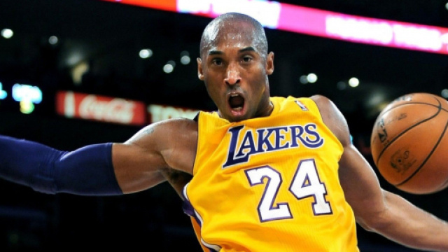 Kobe Bryant: morto insieme alla figlia a causa di un incidente in elicottero.