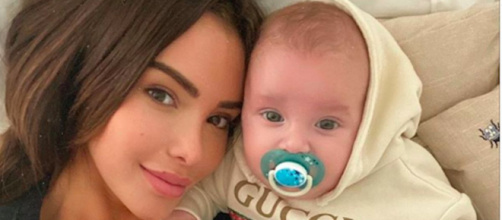 Nabilla a partagé un cliché de son fils Milann et les fans sont sous le charme. Credit: Instagram/nabilla
