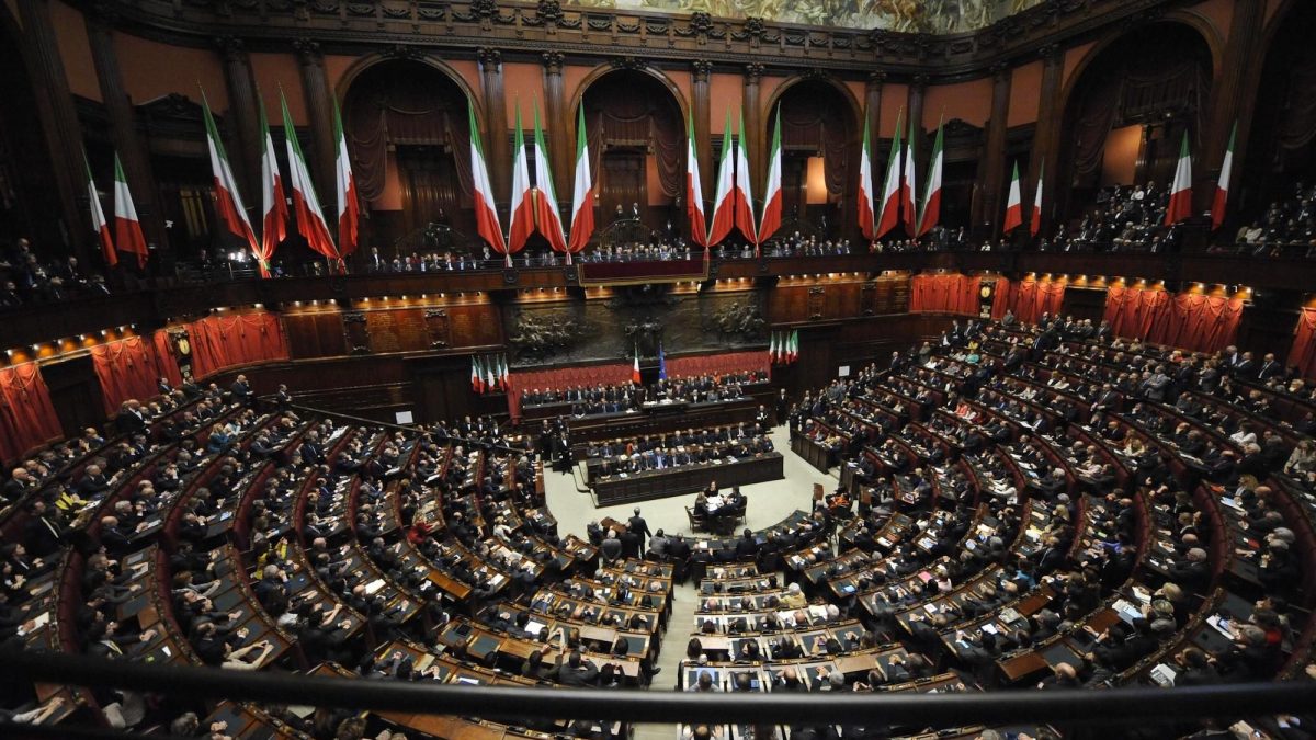 Concorso per cinquanta assistenti parlamentari, non serve laurea: domande  entro il 1°marzo