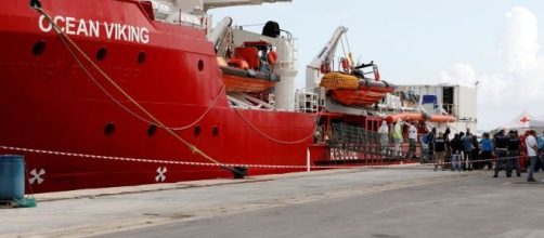 La Ocean Viking è sbarcata a Taranto