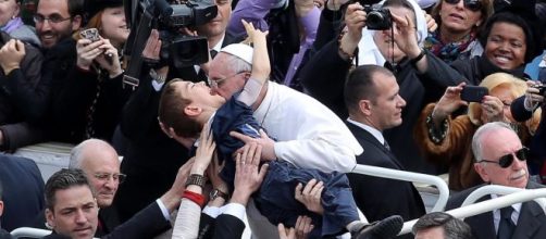 Papa Francisco tem uma boa relação com os fiéis. (Arquivo Blasting News)