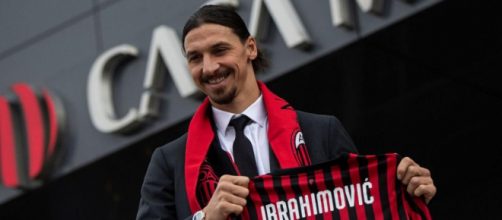 Presentazione Ibra a CasaMilan