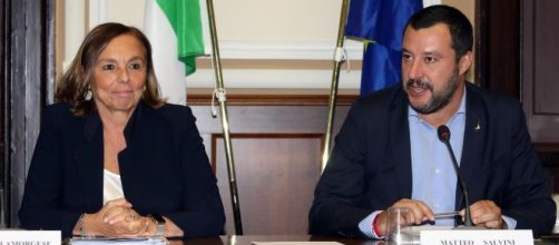 Il ministro dell'interno Luciana Lamorgese e Matteo Salvini