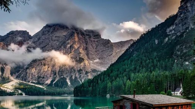 L'oroscopo del 31 gennaio: incertezze lavorative per l'Ariete, Acquario occhio agli amici