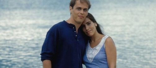 Na novela, exibida em 1993, Guilherme Fontes fica dividido entre as irmãs gêmeas Ruth e Raquel, vividas por Glória Pires. (Divulgação/ TV Globo)
