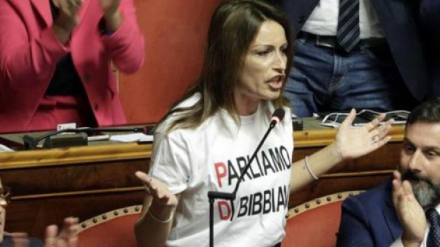 Bibbiano: Lucia Borgonzoni attacca Stefano Bonaccini