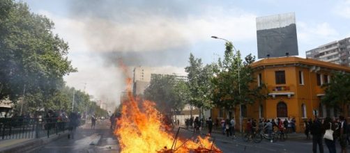 Primera protesta en Santiago de Chile del 2020.