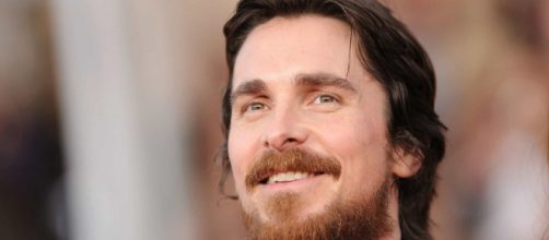 Christian Bale estaria negociando sua entrada no MCU, diz site. (Arquivo Blasting News)