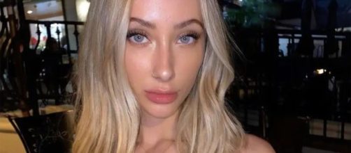 This Model Traded Nude Pics For Donations To Australia - refinery29.com