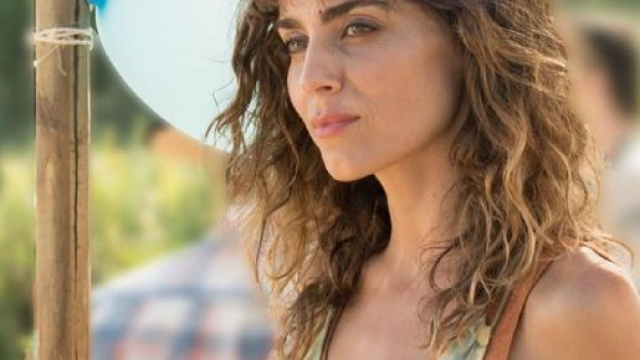 Il Molo Rosso, spoiler del 14 gennaio: Alejandra divisa tra Veronica e Conrado