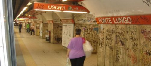 Roma, 15enne si getta sotto la metro: l'ultimo messaggio di Alice alle amiche