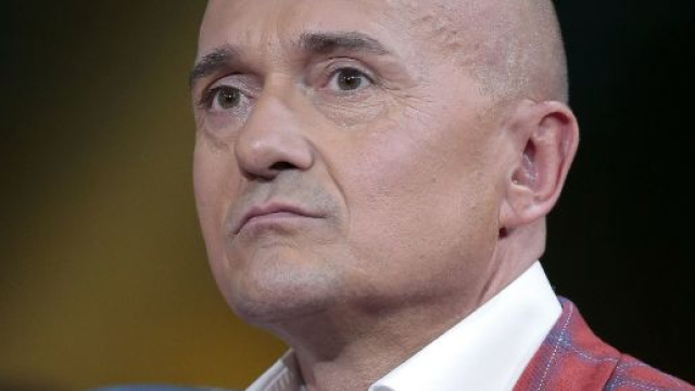 Alfonso Signorini, conduttore del Grande Fratello Vip 4.
