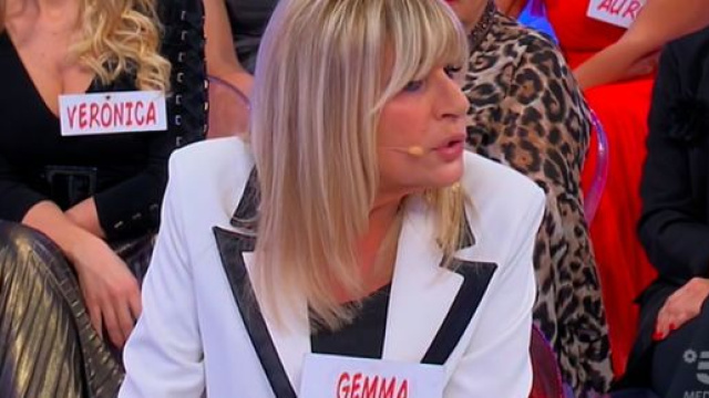 Uomini e Donne, Gemma ad Aurora: 'Esci solo con quelli che conosco io'