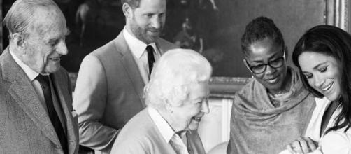 Família real britânica está sentida e decepcionada com anúncio de Harry e Meghan. (Arquivo Blasting News)