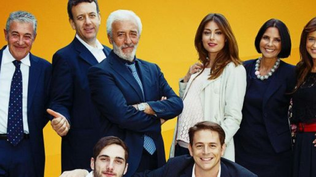 Il cast della soap partenopea Un posto al sole.