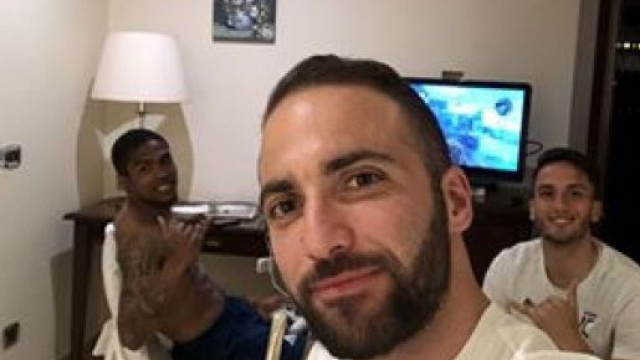 Juventus, leggero affaticamento ad una coscia per Higuain