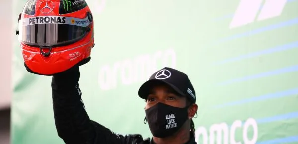 Lewis Hamilton raggiunge Michael Schumacher a quota 91 vittorie in Formula 1.