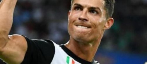 Cristiano Ronaldo dovrà rispettare dieci giorni di isolamento fiduciario.