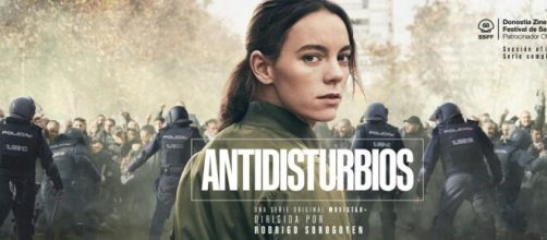 Cartel promocional de 'Antidisturbios', la serie criticada duramente por la policía