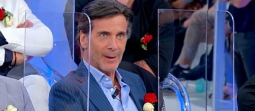 Uomini e Donne, Daniel offende Cristina, Tina e Gianni sbottano: 'Malfattore, uomo di m...'.