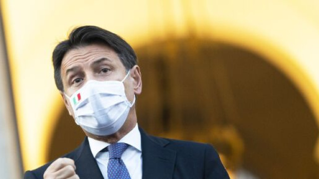 Dpcm del 18 ottobre: nuove misure restrittive per locali, sport e movida