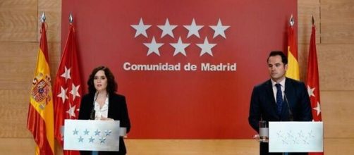 Madrid pone el foco en los jóvenes y estudia cómo limitar fiestas y reuniones privadas