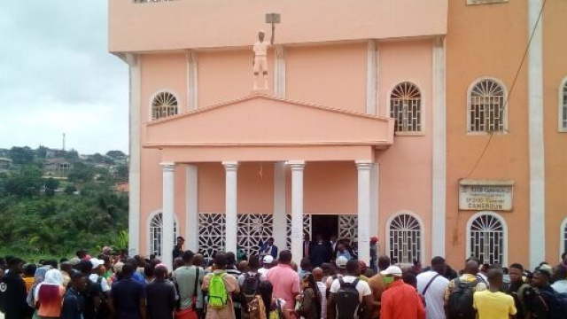 Mekit Invest lors des paiements le 22 octobre 2020 à Yaoundé (c) Odile Pahai