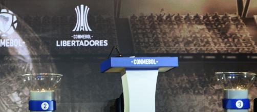 Às 12h desta sexta (23) foram sorteados os confrontos das oitavas de final da Libertadores. (Arquivo Blasting News)