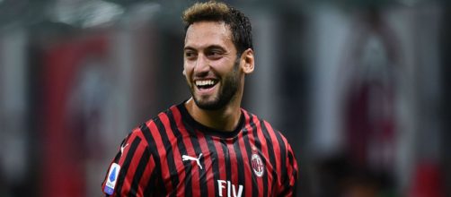 Milan, anche il Napoli su Calhanoglu.