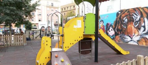 Nuevas restricciones en Madrid incluyen prohibición de reuniones publicas y cierre de parques infantiles en zonas de alta incidencia de contagios