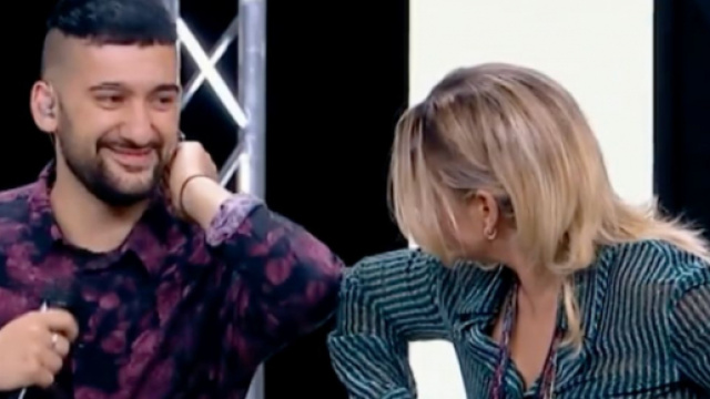 X Factor: Emma elimina a sorpresa Roccuzzo, lui scoppia in lacrime.