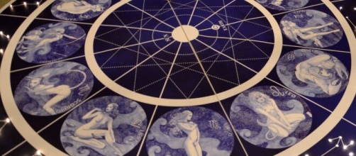 Oroscopo 25 ottobre: la giornata dei dodici segni.