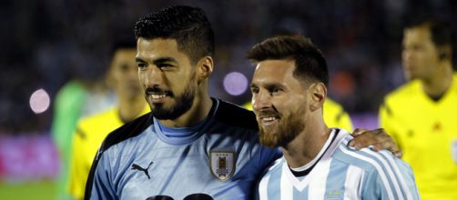 Suaréz e Messi são os maiores artilheiros de Uruguai e Argentina nas Eliminatórias da América do Sul. (Arquivo Blasting News)