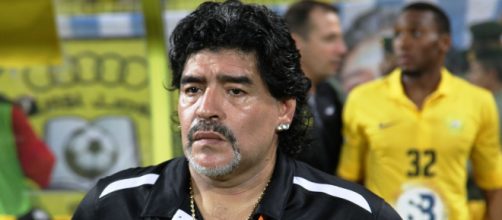 Diego Armando Maradona, tecnico del Gimnasia La Plata.
